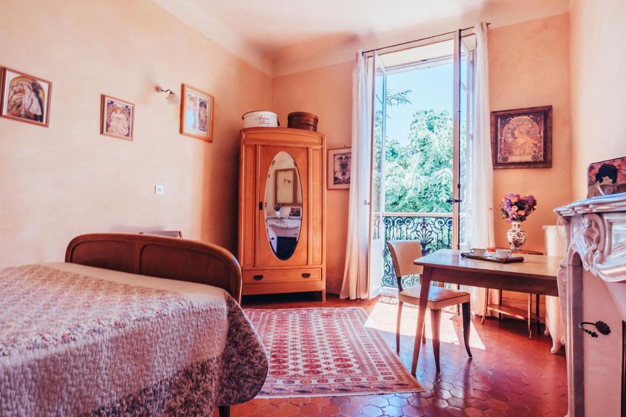 B&B En Provence- Villa Saint Marc Forcalquier Bagian luar foto