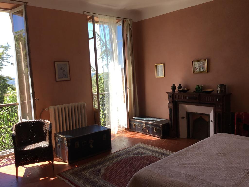 B&B En Provence- Villa Saint Marc Forcalquier Bagian luar foto